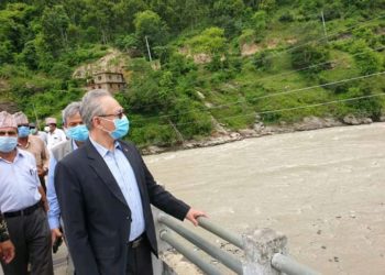 गृहमन्त्रि थापा सहितको टोलीले रामारोशन पुगेर प्रभावित क्षेत्रको निरिक्षण गरे