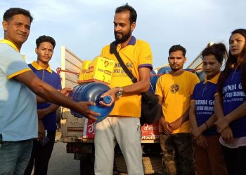 गुडिमुन्टेद्वारा बाढी पीडितलाई राहात वितरण