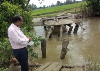 रेप्टिकुलोमा पुल नहुँदा सास्ति,तत्काल पुल निर्माण गर्न माग