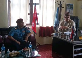 मन्त्री रावल र प्रहरी महानिरीक्षक सिंहबीच भेटवार्ता