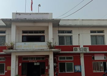 भन्सार प्रमुख नै अवैध सामान भित्र्याउन व्यस्त भएपछि ..?