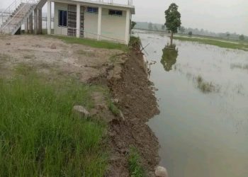 १५ लाखको पर्खाल दुई महिना टिकेन