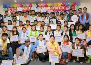 सफल बिद्यार्थीलाई बधाई कार्यक्रम