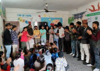 शैक्षिक सामाग्री वितरण