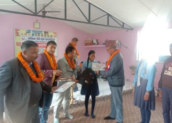 पाँच बिधालयका २५ जना बिद्यार्थीलाई सहयोग