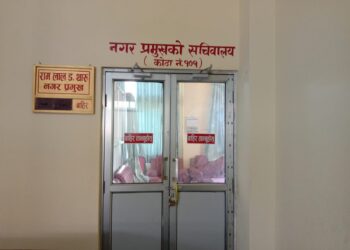 दुई हप्ता हुँदा पनि खुलेन ताला