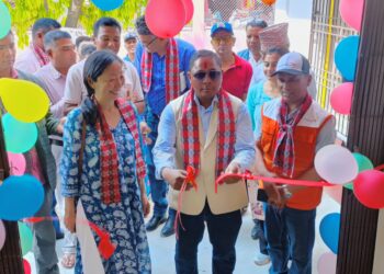 नगरपालिकालाई भवन हस्तान्तरण