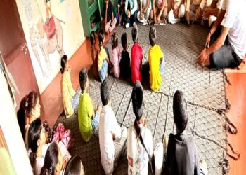 बालगृहलाई खाद्यान्न वितरण