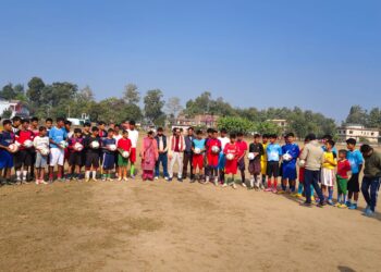 जिल्लास्तरीय फुटबल प्रतियोगिता हुँदै