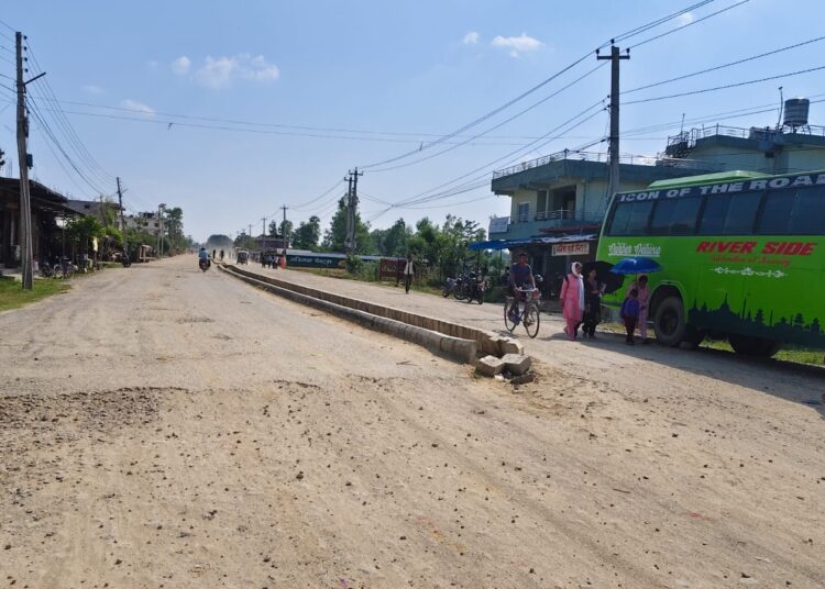 चार वर्षमा सकिएन ५५ मिटर सडक