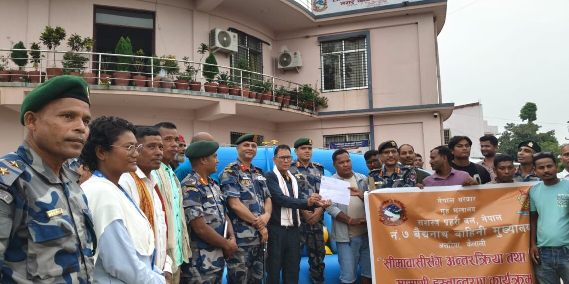विपद उद्धार सामाग्री हस्तान्तरण