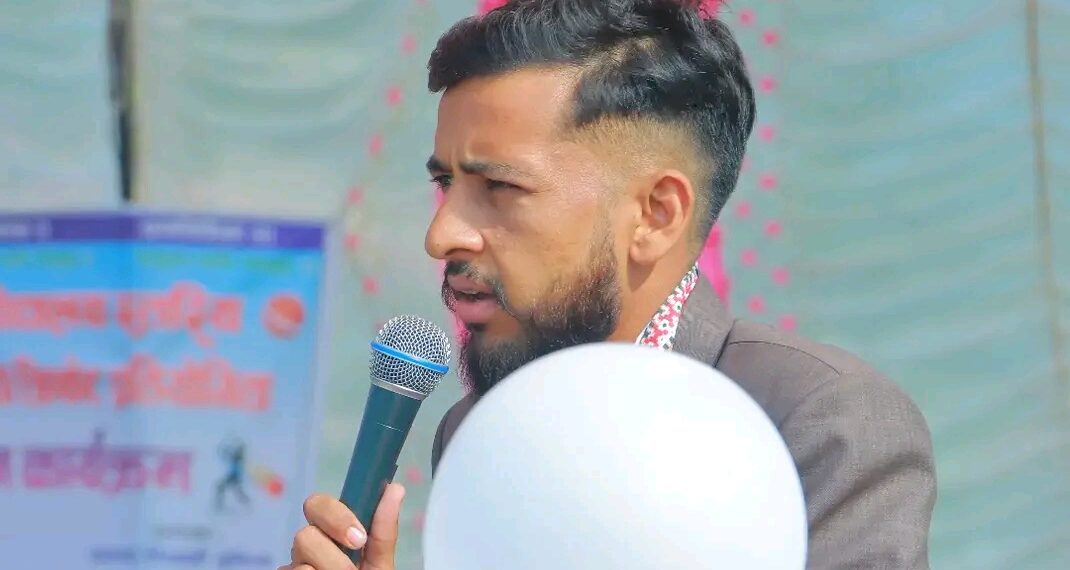 दिउँसोका समाजसेवी, रातिका अपराधी को ?