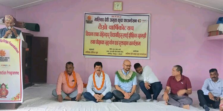 सरकार एक्लैले सबै गर्न सक्दैन : भाट