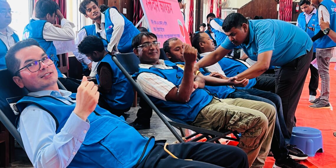 दिवसको अवसरमा रक्तदान