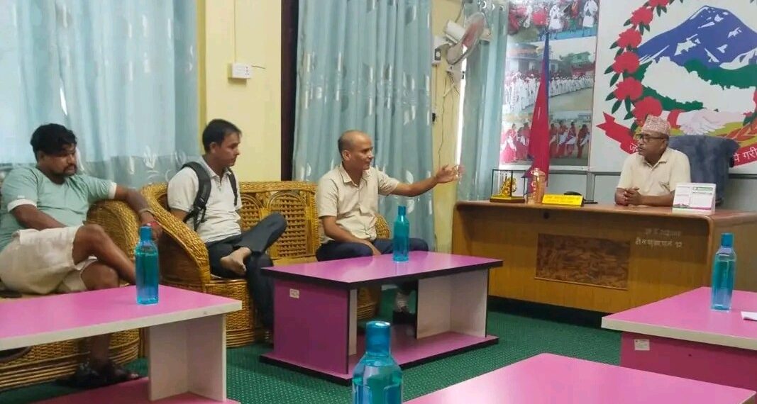 प्लास्टिकका झोलाको प्रयोग गर्न पाउनुपर्ने माग